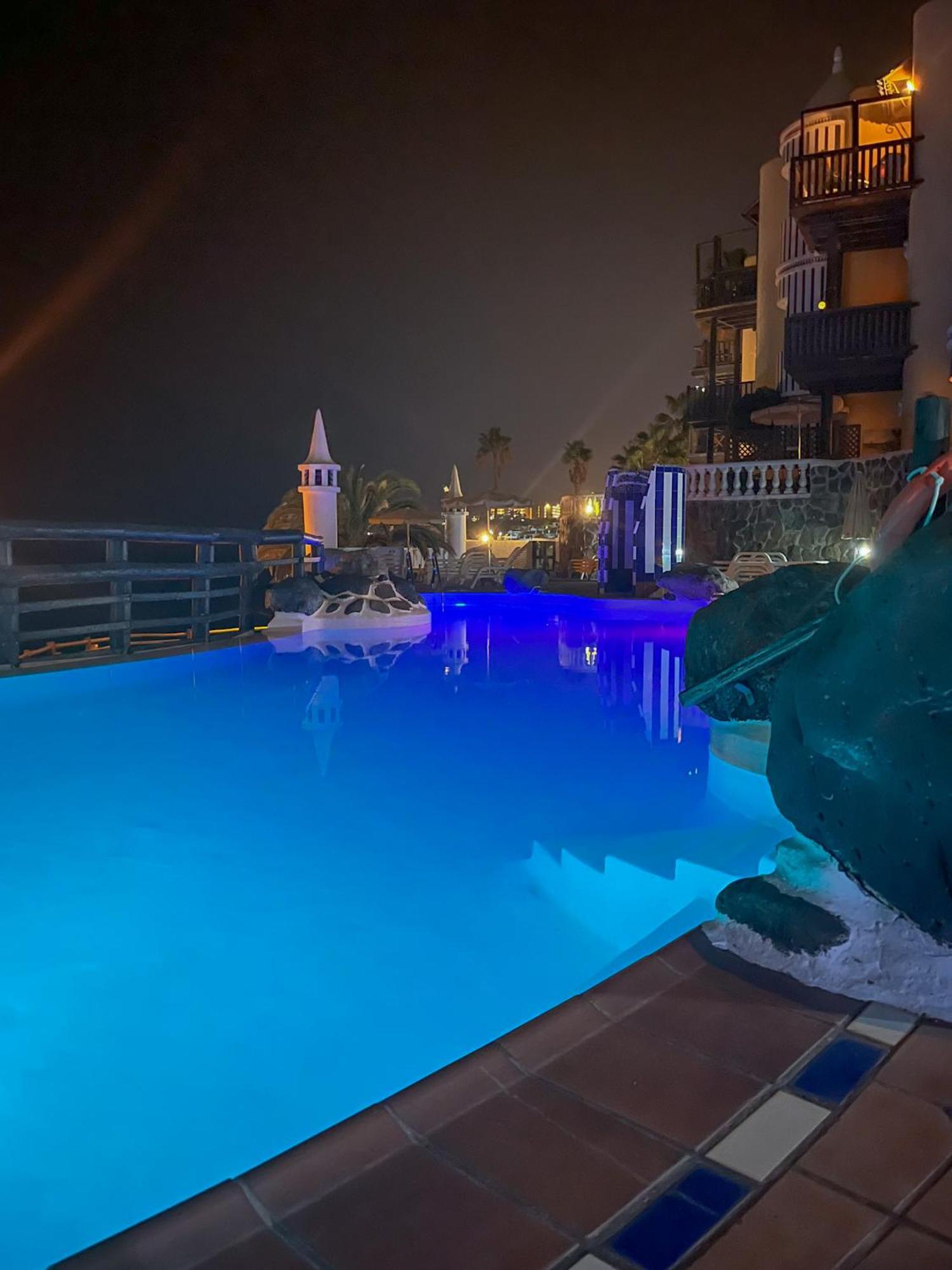 Beautiful Apartment Altamar Playa Del Aguila  Bagian luar foto